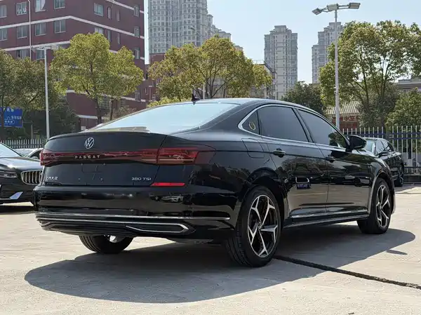 Volkswagen Passat 2024