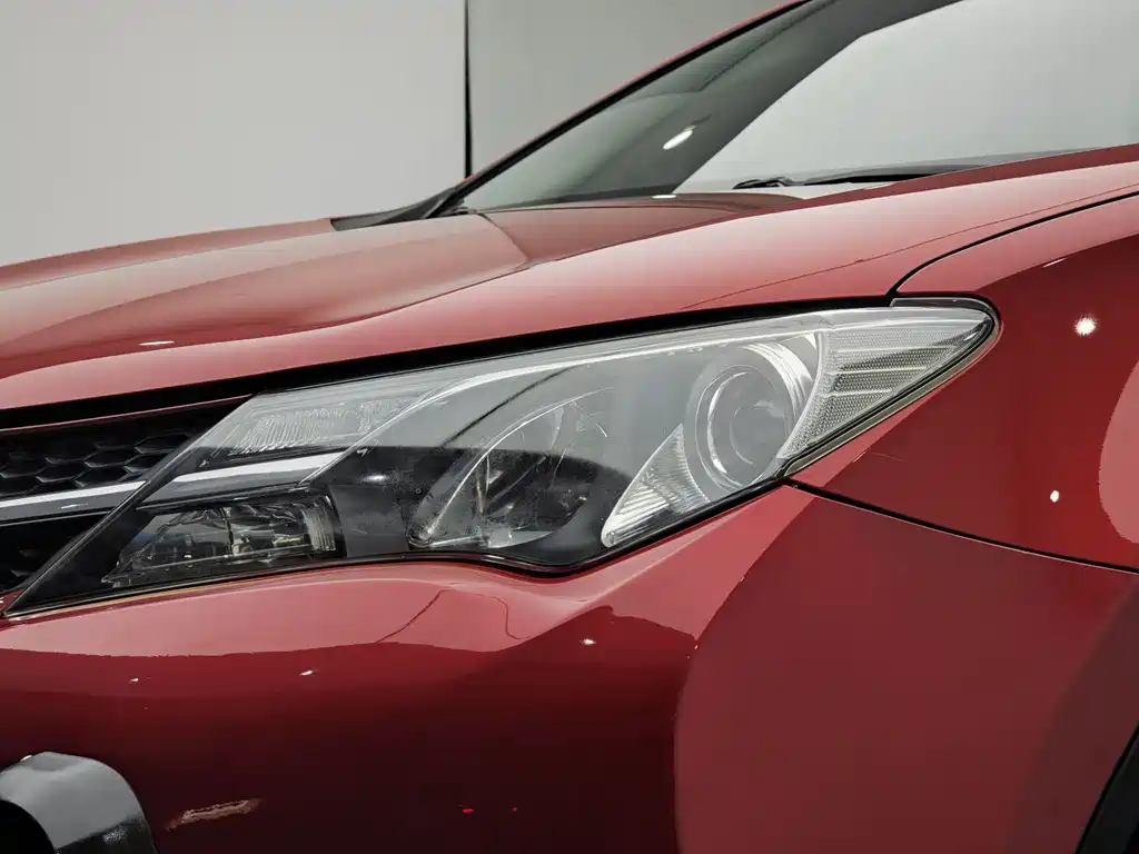 Toyota RAV4 2014 — фото 14