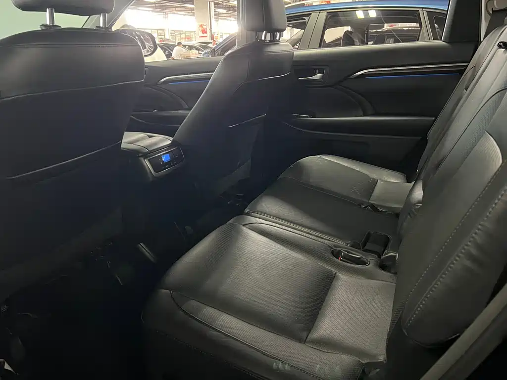 Toyota Highlander 2016