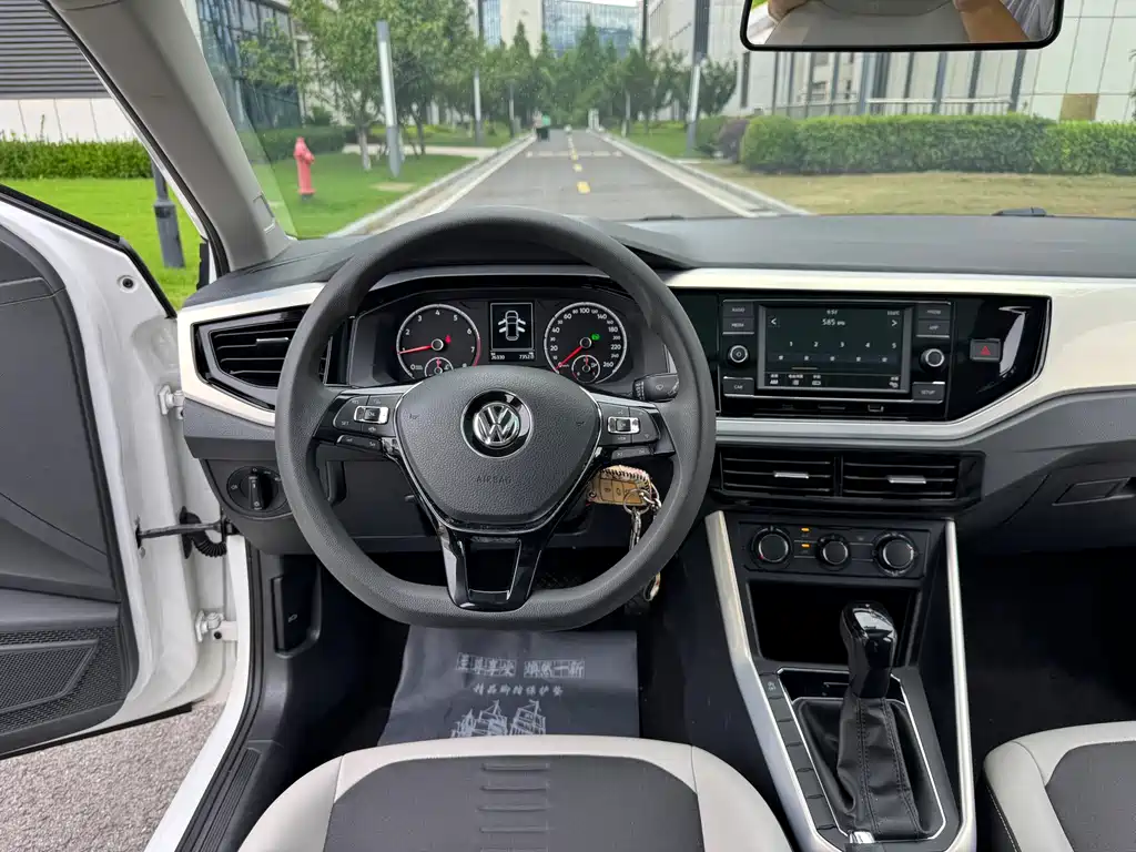Volkswagen Polo 2019 — фото 16