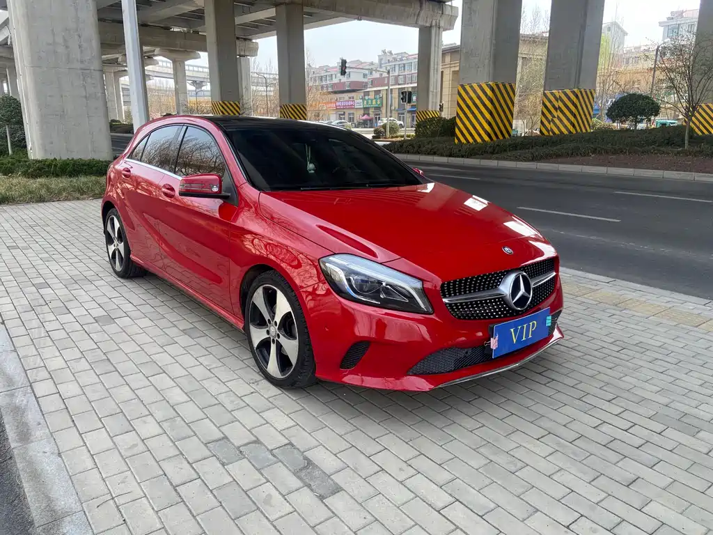 Mercedes-Benz A-Class 2017 — фото 4