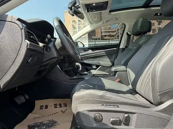 Volkswagen Passat 2024