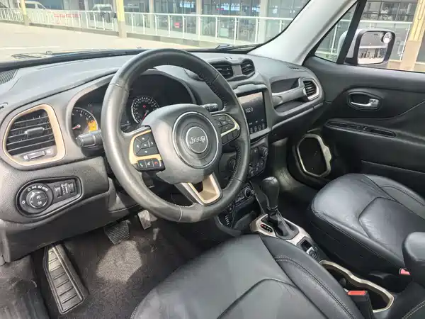 Jeep Freeman 2018