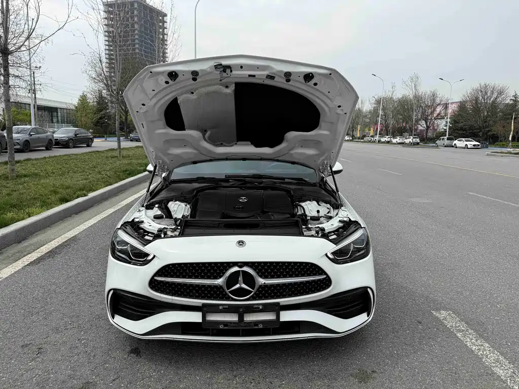 Mercedes-Benz C-Class 2023 — фото 16
