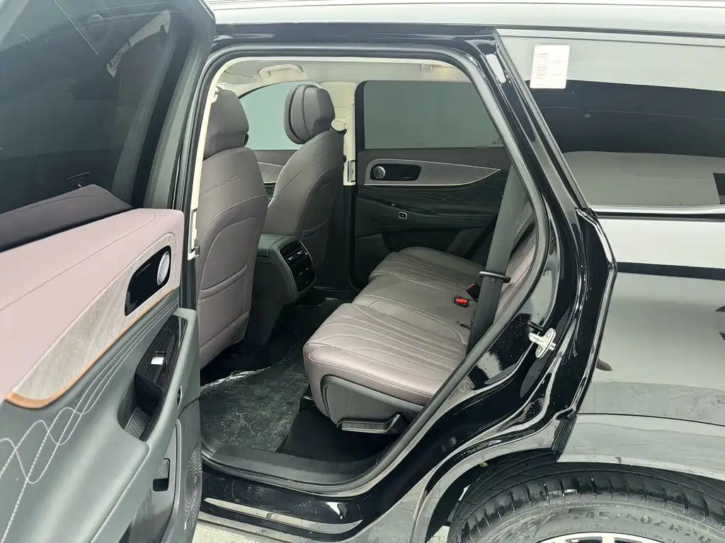 Chery Tiggo 9 C-DM 2025 — фото 11