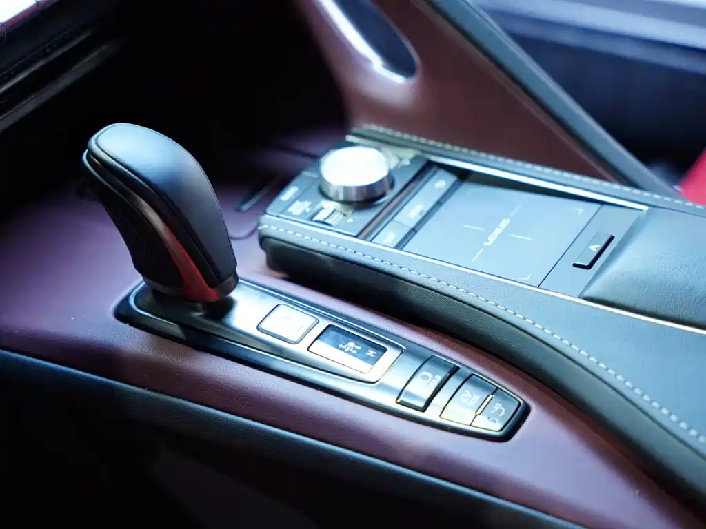 Lexus LC 2022 — фото 25