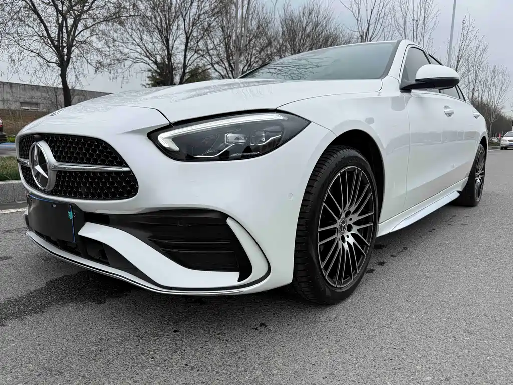 Mercedes-Benz C-Class 2023