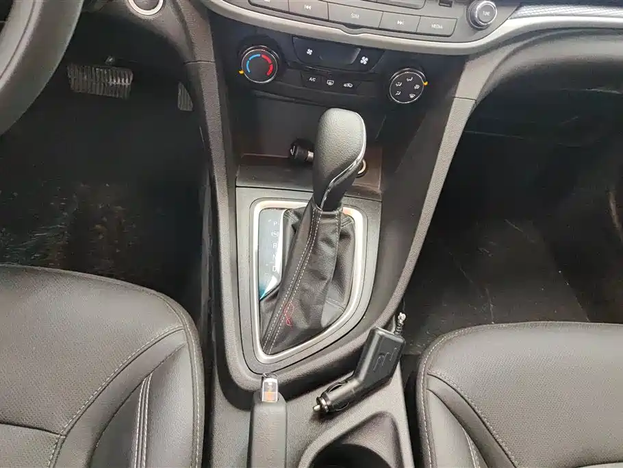 Buick Excelle 2021 — фото 16