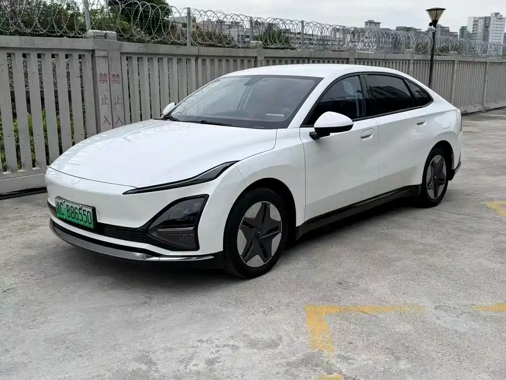Wuling Starlight 2024