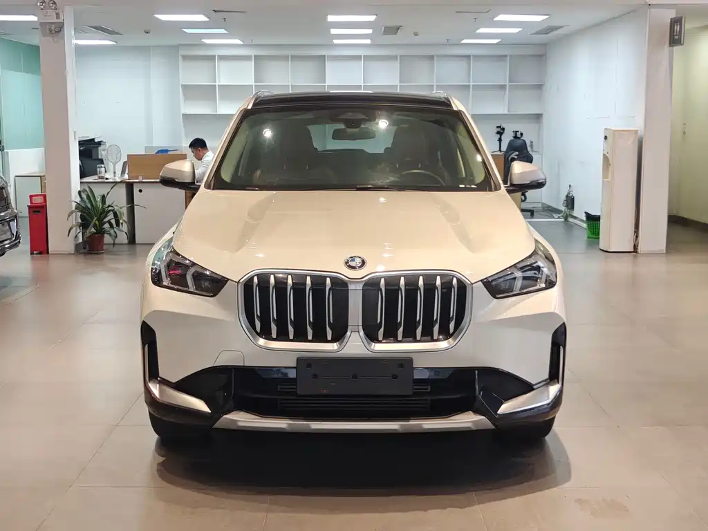 BMW X1 2023 — фото 2