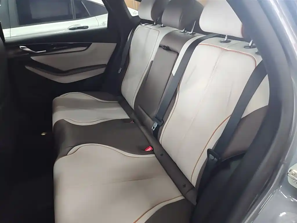 BYD Qin PLUS 2023 — фото 17
