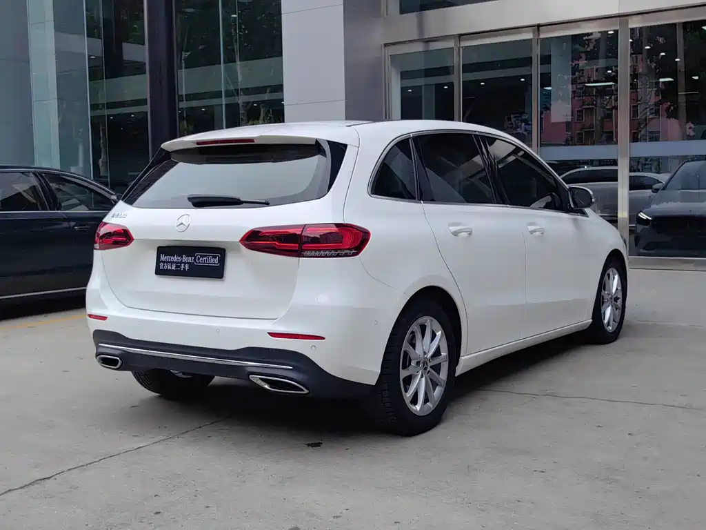 Mercedes-Benz B-Class 2022