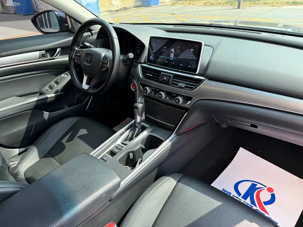 Honda Accord 2021 — фото 11