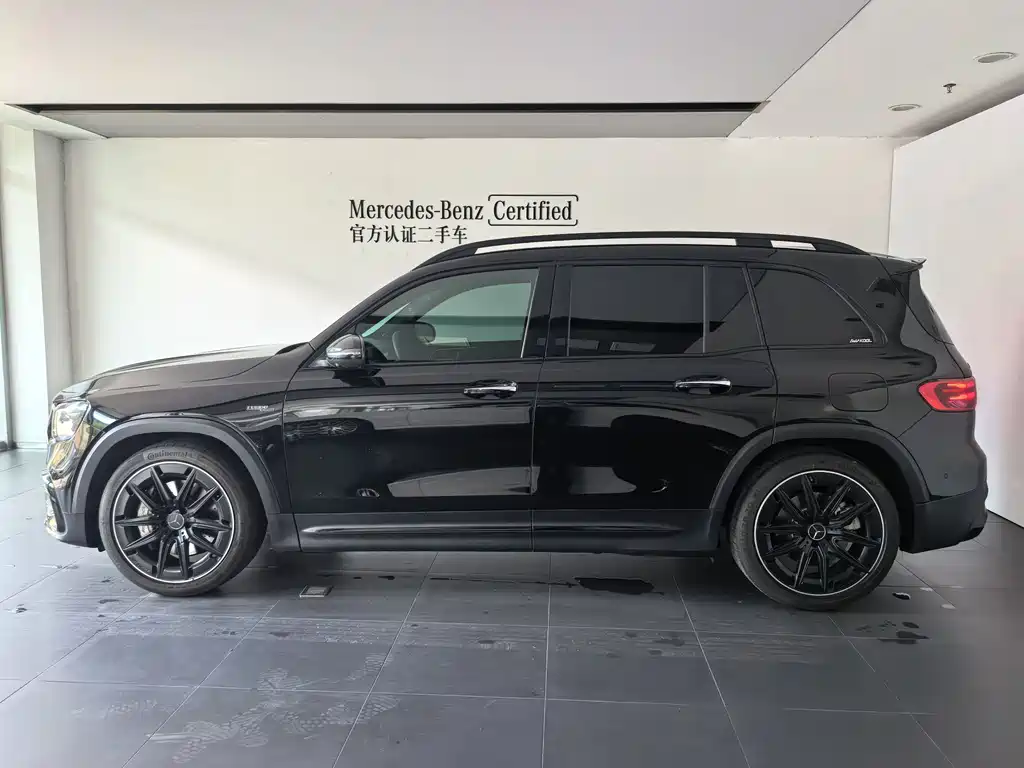 Mercedes-Benz GLB AMG 2025