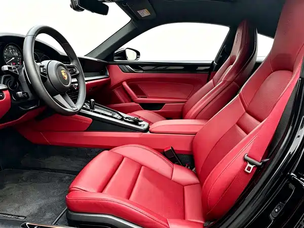 Porsche 911 2023