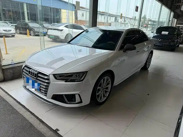 Audi A4L 2019