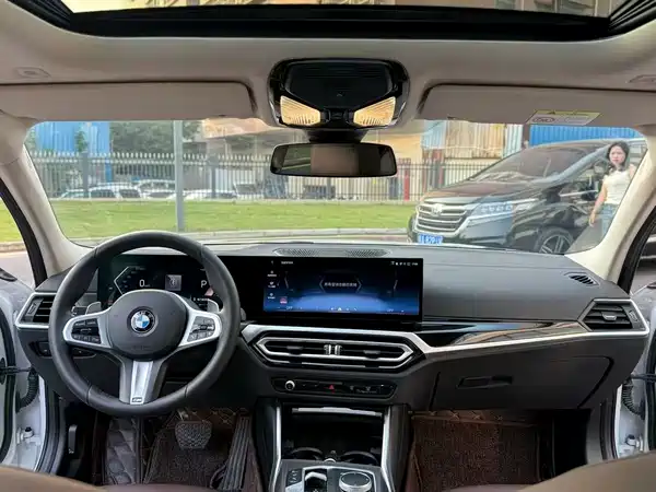 BMW 3 Series 2024