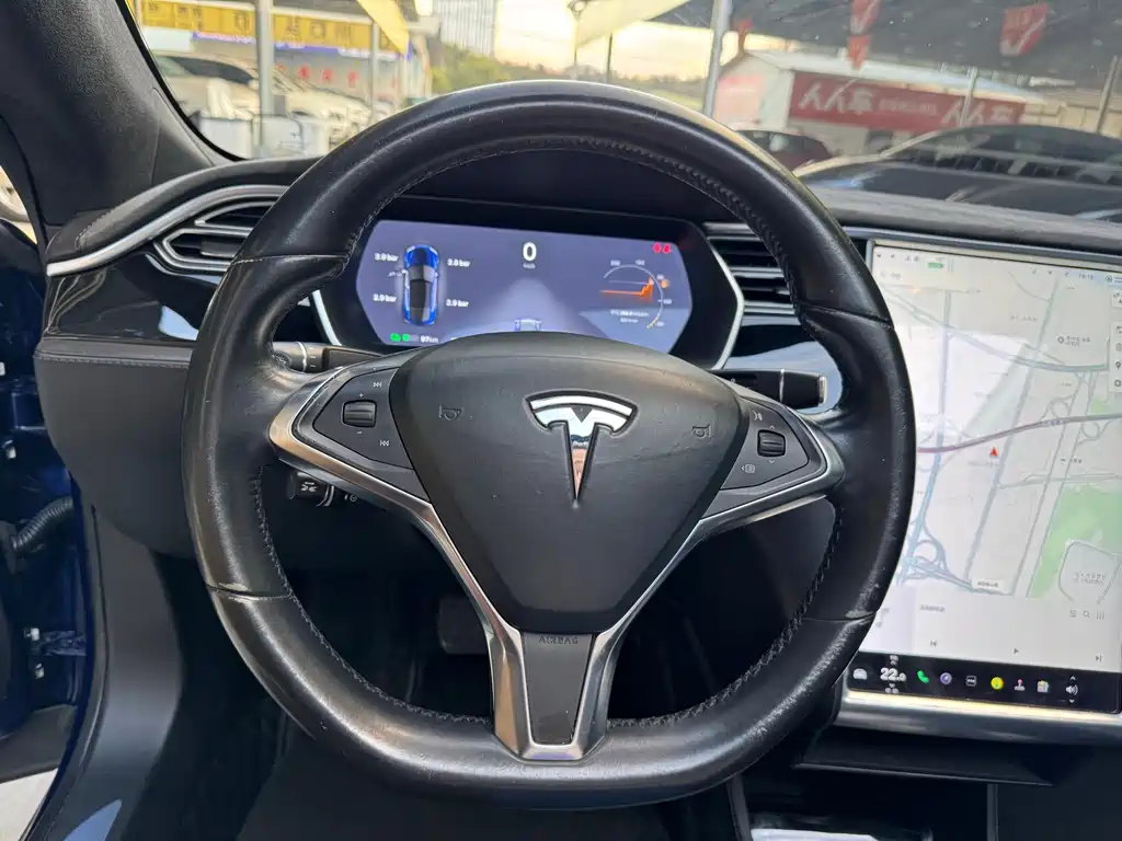 Tesla Model S 2016 — фото 9