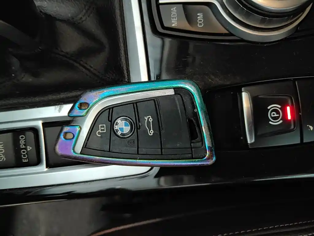 BMW 1 Series 2021 — фото 9