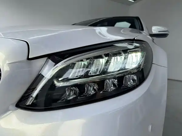 Mercedes-Benz C-Class 2020