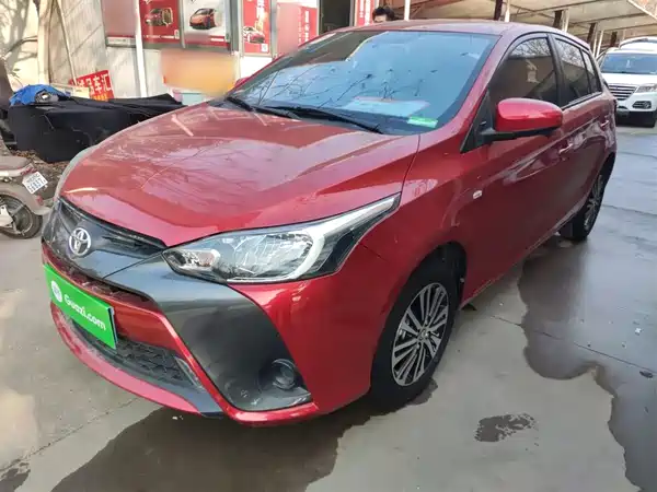 Toyota Yaris L 2021