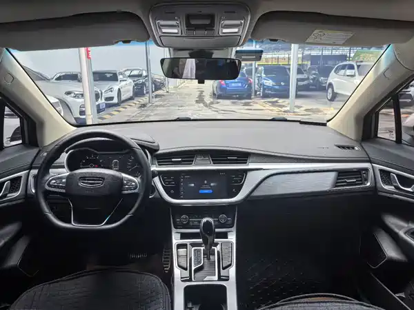 Geely Emgrand GS 2019