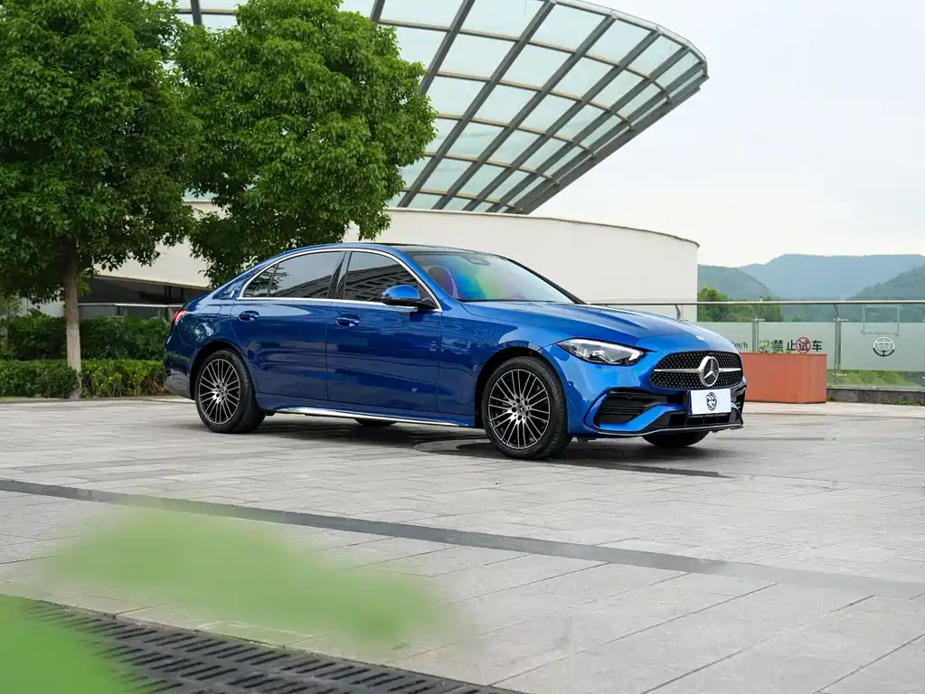 Mercedes-Benz C-Class 2022