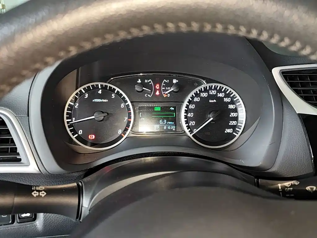 Nissan Sylphy 2018 — фото 12