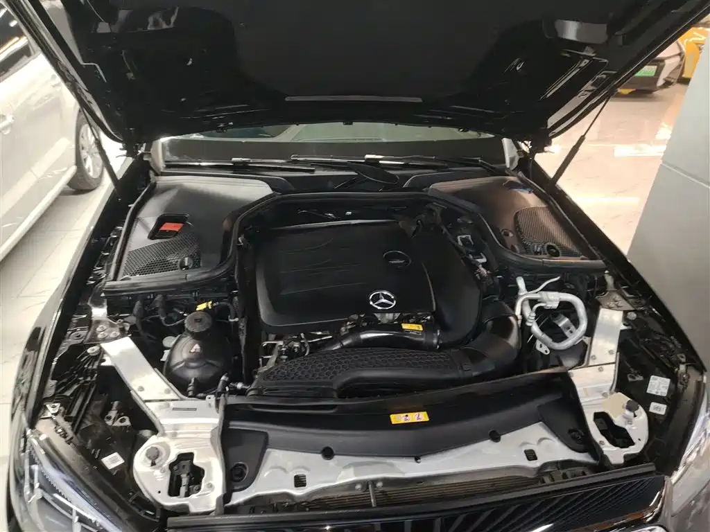 Mercedes-Benz E-Class 2023 — фото 10