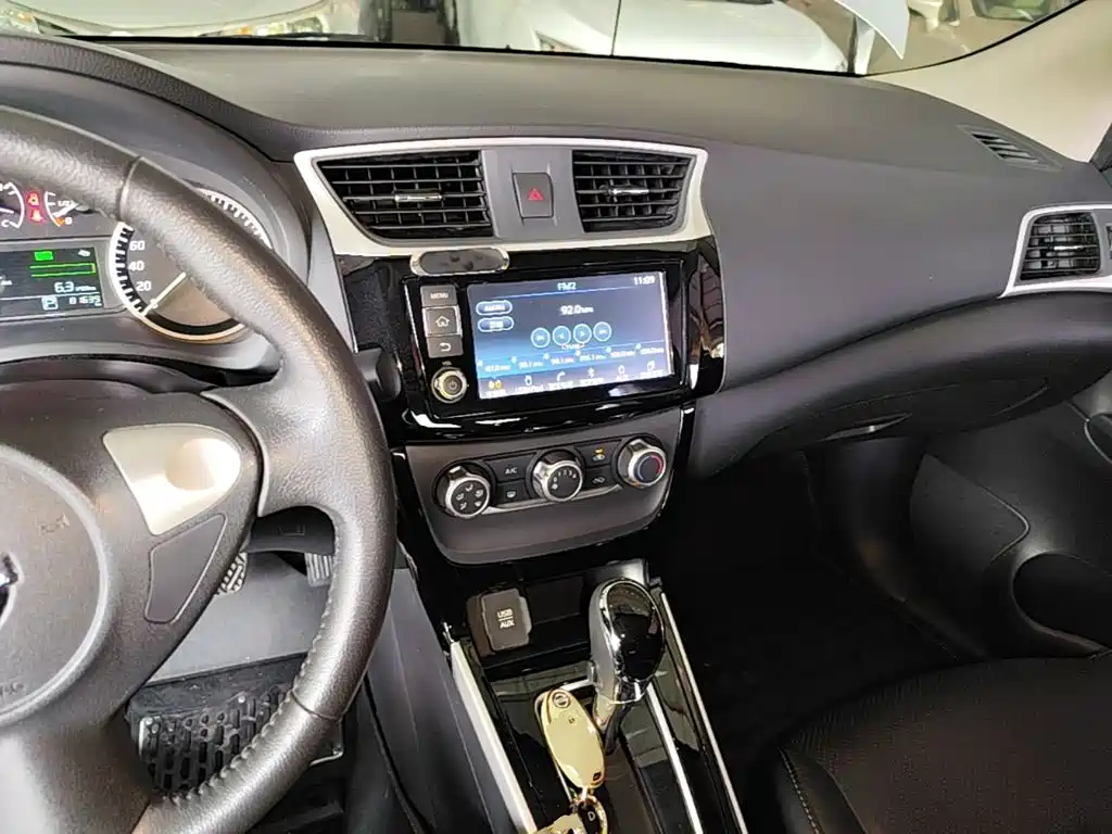 Nissan Sylphy 2018 — фото 10