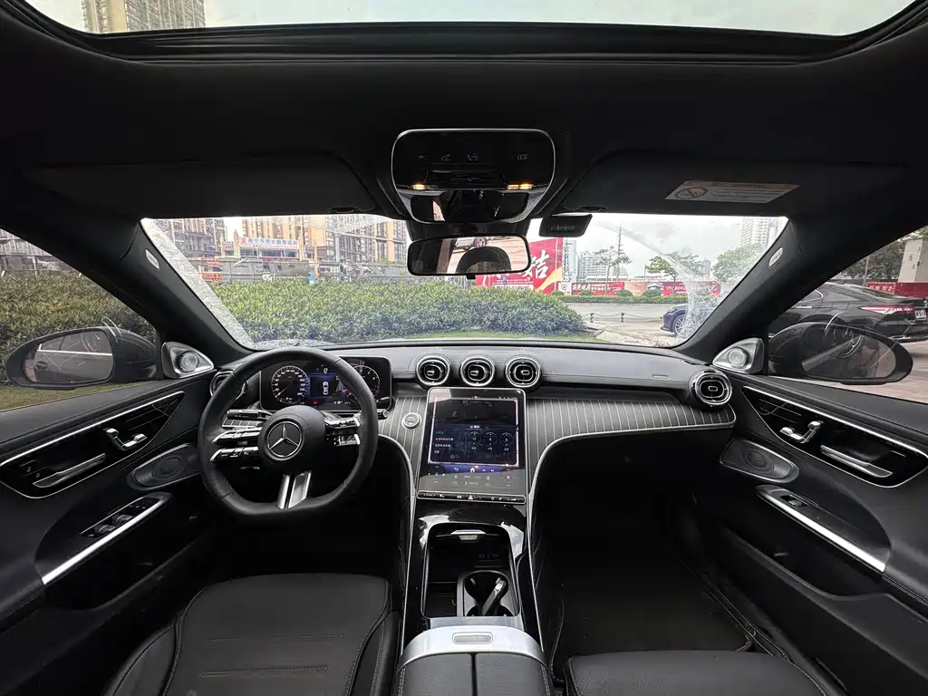 Mercedes-Benz C-Class 2023 — фото 11