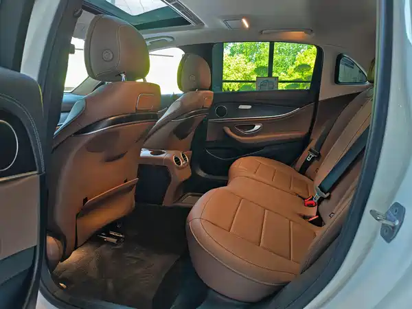 Mercedes-Benz E-Class 2018