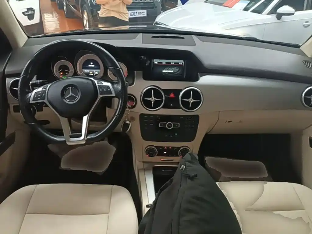 Mercedes-Benz GLK-Class 2015 — фото 10