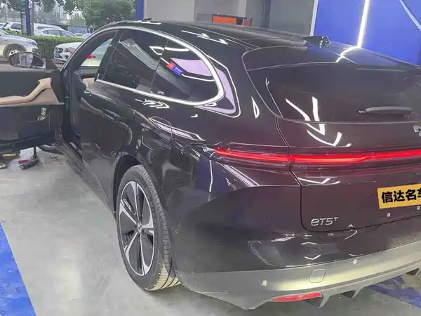 NIO ET5T 2024