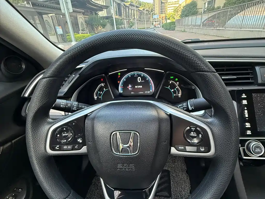 Honda Civic 2020 — фото 16