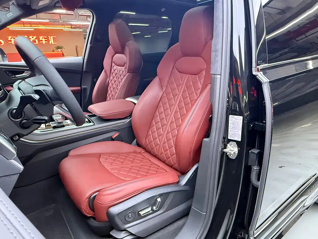 Audi SQ7 2025 — фото 4