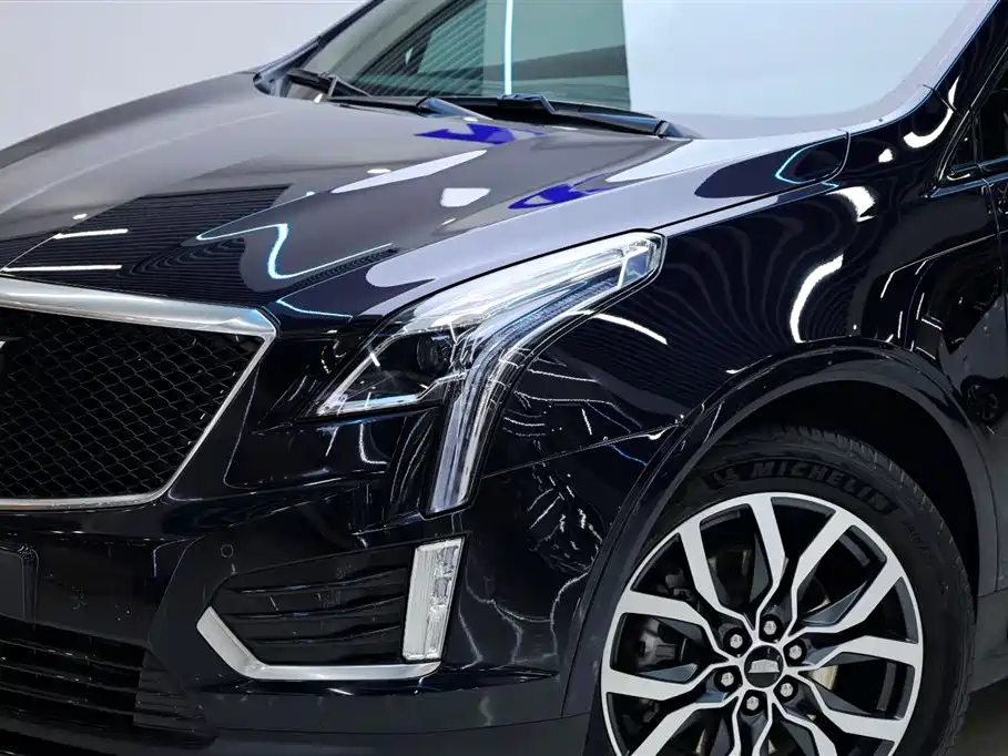 Cadillac XT5 2021 — фото 9