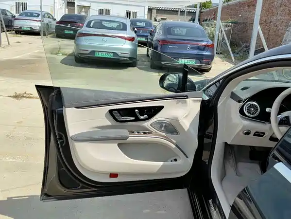Mercedes-Benz EQS 2024