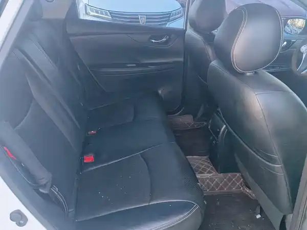 Nissan Tiida 2021