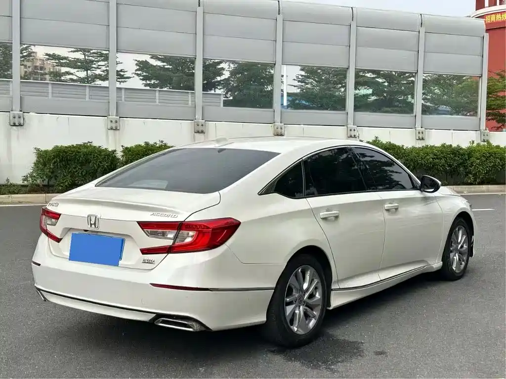 Honda Accord 2021 — фото 4