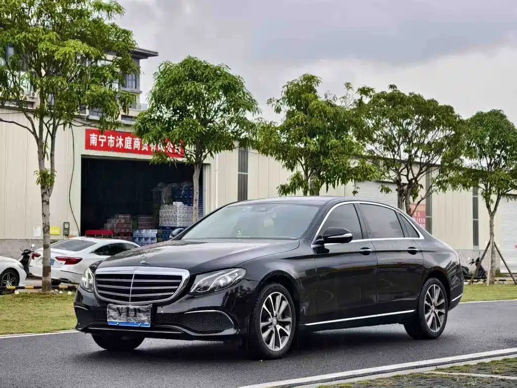 Mercedes-Benz E-Class 2017