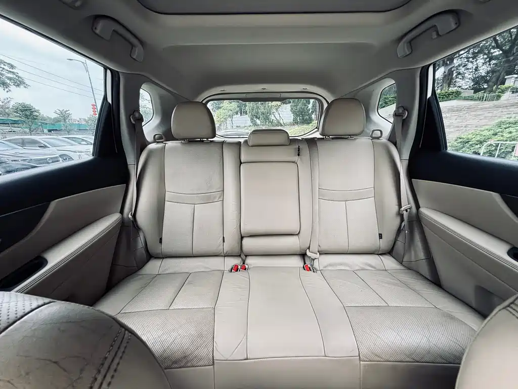 Nissan X-Trail 2015 — фото 33