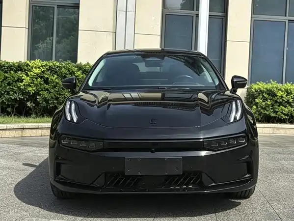 Zeekr 001 2022