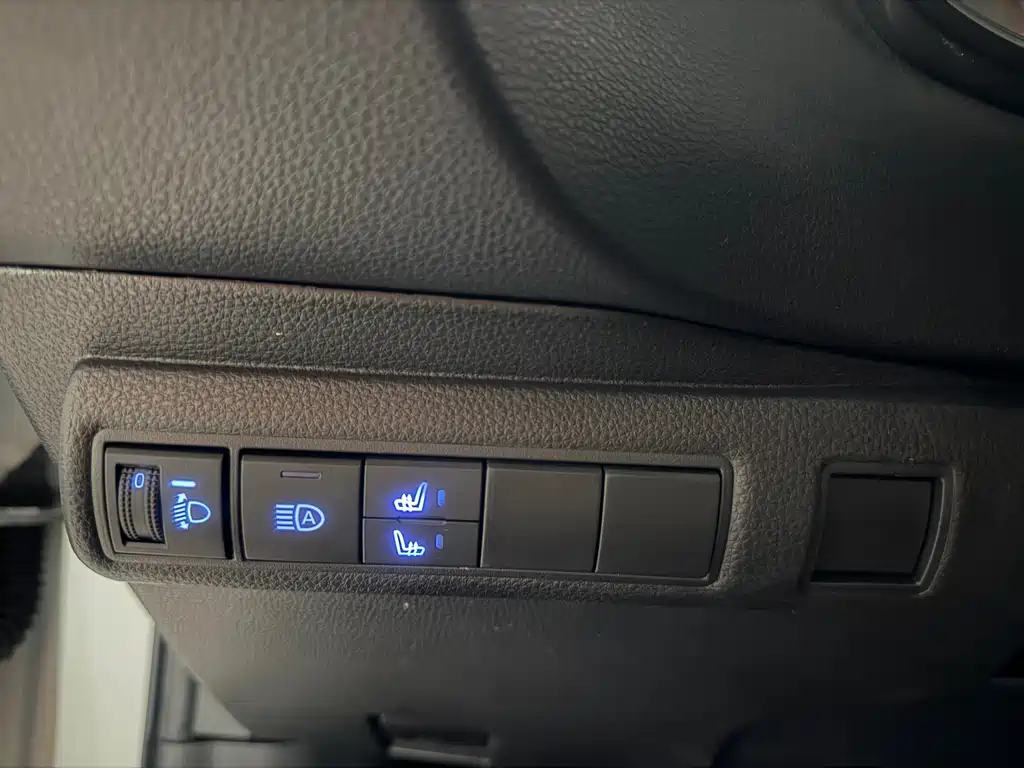 Toyota Corolla 2022 — фото 9