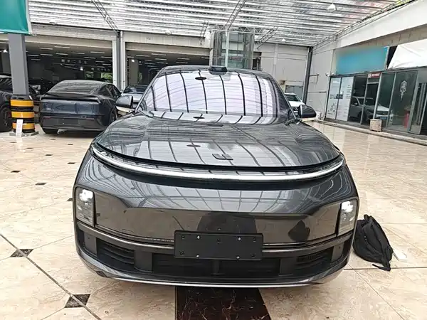 Li Auto L8 2023