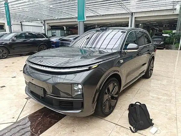 Li Auto L8 2023
