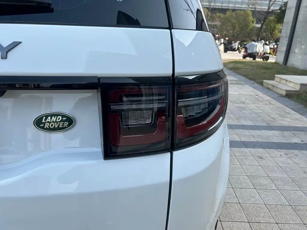 Land Rover Discovery Sport 2022 — фото 16