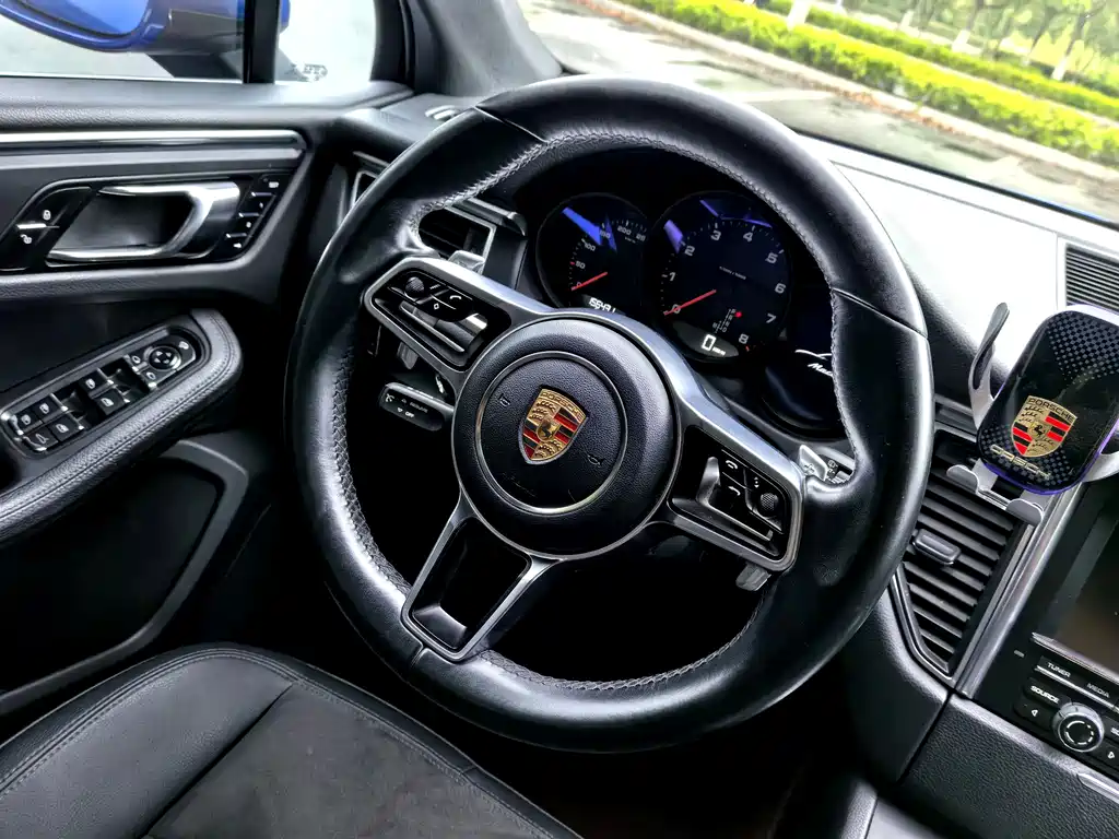 Porsche Macan 2015 — фото 6