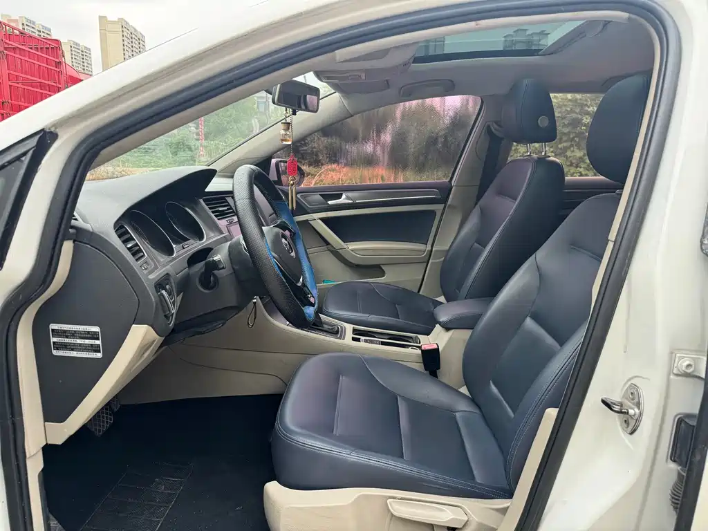 Volkswagen Golf 2014