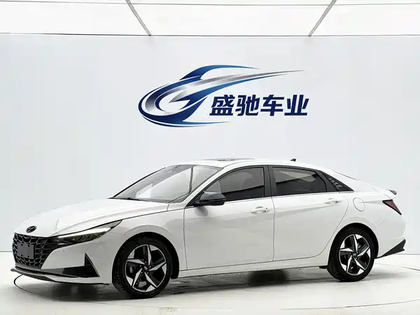 Hyundai Elantra 2023